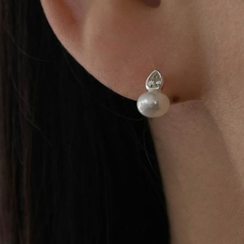MARQUEMENT Wigo Pearl Earrings