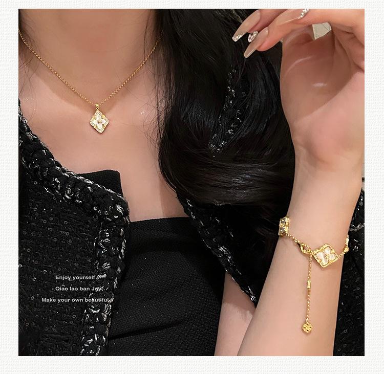 [Boss Joe Joy] High-end goods! Buchi four-leaf clover necklace, bracelet, Fritillary ring, light luxury texture