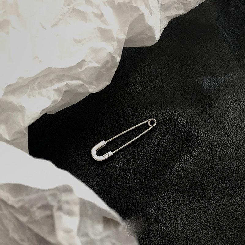 Cool Hip-hop Bungee Earrings Women's Cold Personality Small Design Vintage Minimalist Elegant Everyday Ear Jewelry