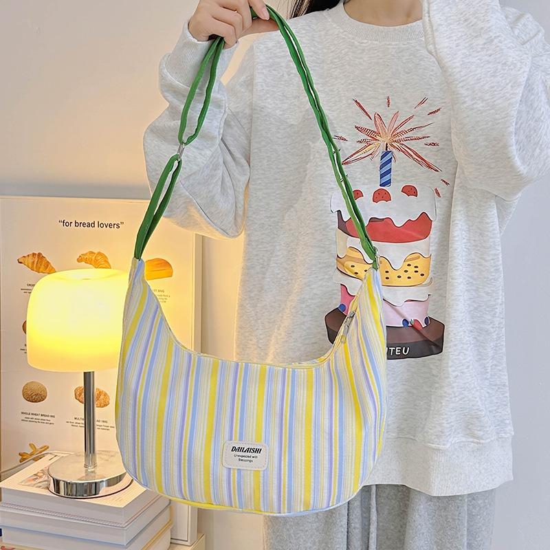 Canvas Bag Female Student Shoulder Dumpling Bag Trendy New Casual Commuting Versatile Messenger Crescent Bag