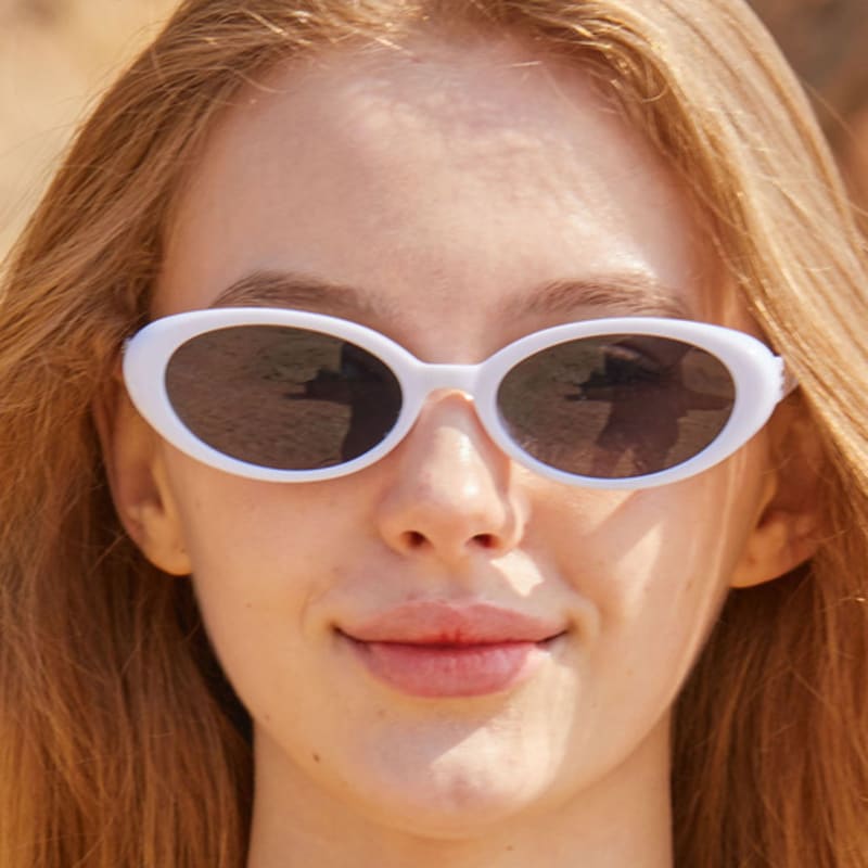 

KOLEAT WOMEN Layered Horn-Rimmed Retro White UV-Blocking Tinted Sunglasses [RTCWH] FREE