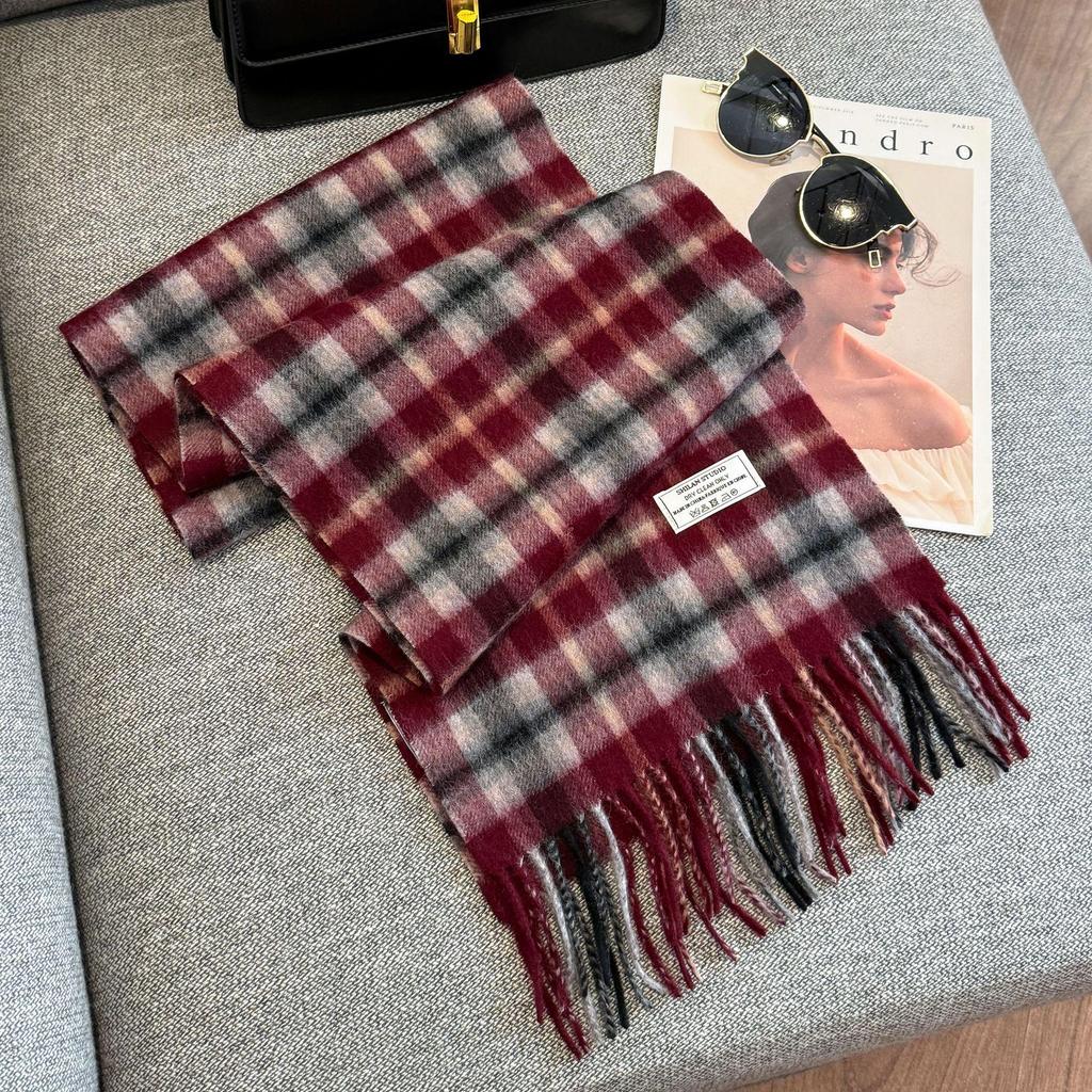 2025 Unisex 100% Wool Scarf: Versatile and Warm for Autumn & Winter