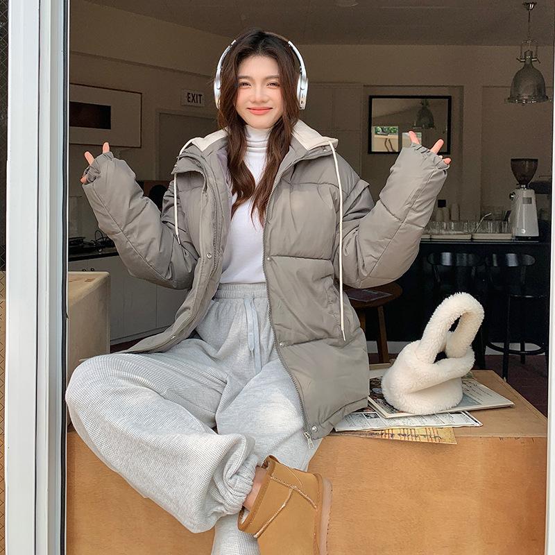 

Removable sleeves, fake two-piece down cotton clothes, women s winter new loose and versatile vests, and two coats are trendy. XL серый