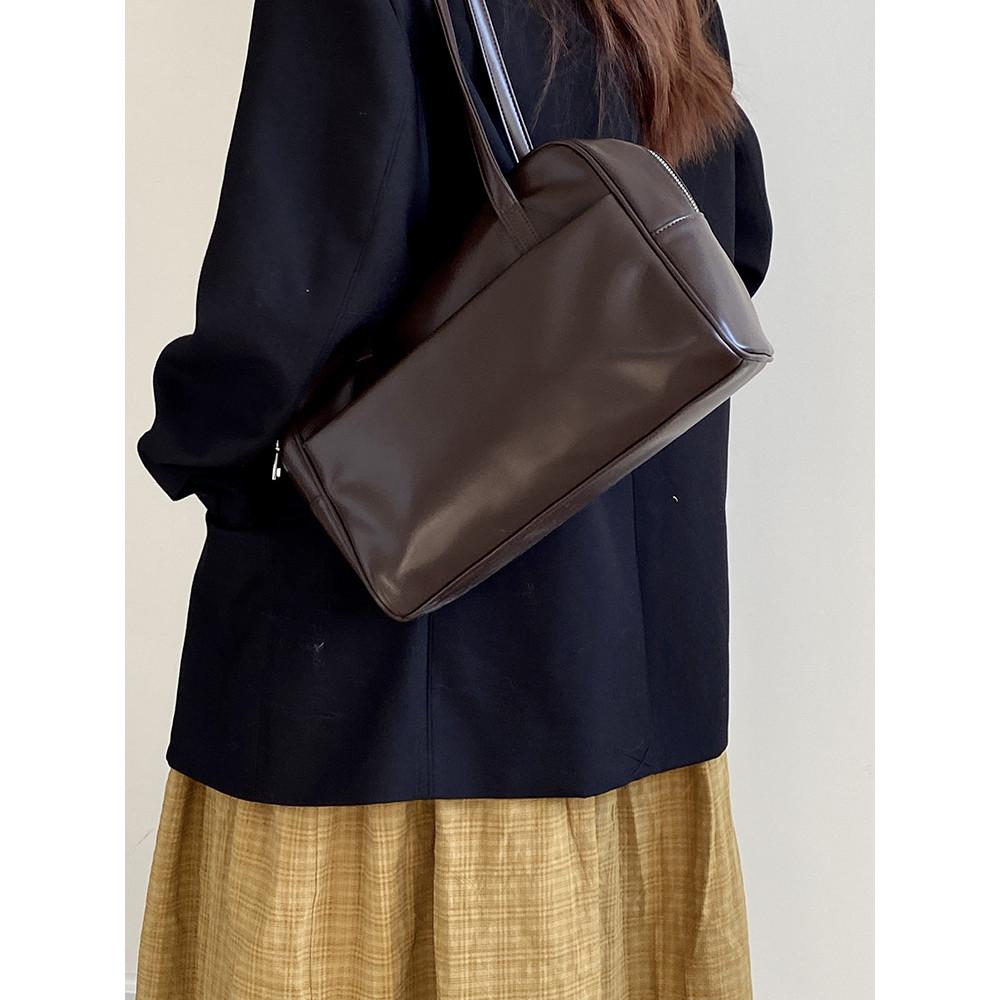Ielgy Autumn Winter Retro Commuter Large-Capacity One-Shoulder Tote Bag