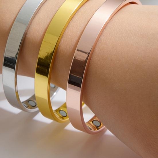 Magnetic Bracelet Adjustable Unisex Bracelet Minimalist Alloy Bangle with Effective Magnets Open Cuff Bracelet Gift for Men And