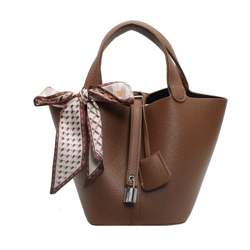 Ms. Bao's New Handbag Large-capacity Versatile Commuter Bag
