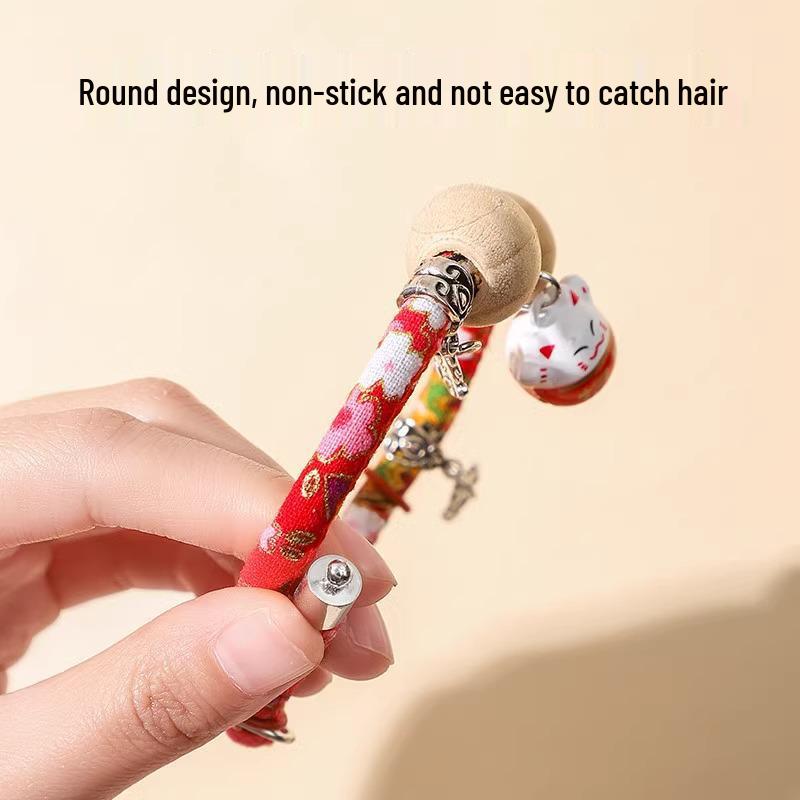Cat Flea & Mosquito Repellent Collar with Bell and New Year Neckerchief
