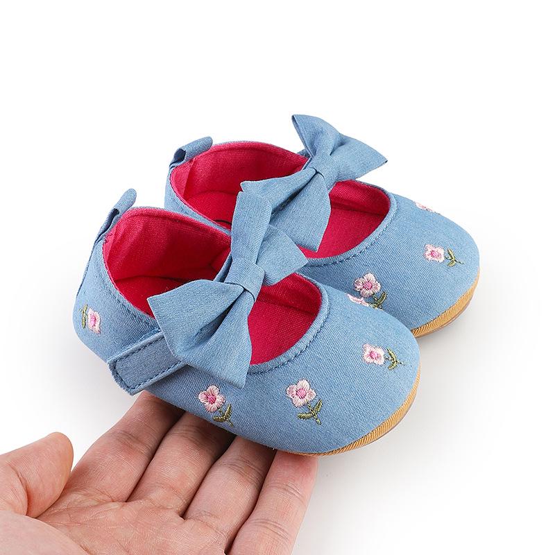 Embroidered Baby Girl Soft Sole Shoes, 3-6 Months