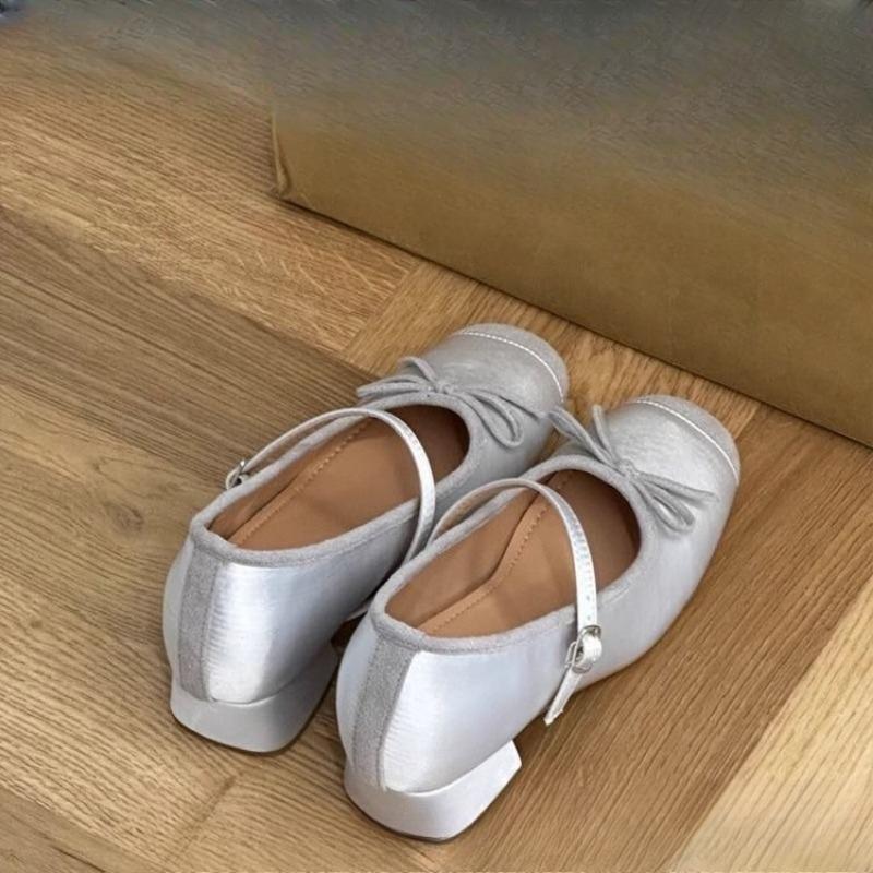 Neue höhenvergrößernde Einzelschuhe für Damen Ballerinas
