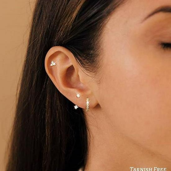 Korean Style S925 Sterling Silver Three-Stone Diamond Mini Retro Earrings