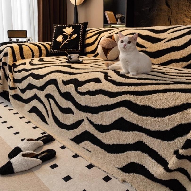1pc Zebra Stripes Jacquard Contrast Colour Warm Fleece Sofa Towel, Sofa Winter Leisure Blanket for Living & Bed Room Decor