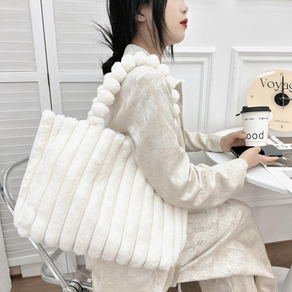 Autumn Winter New Fashion Macaron Women's Shoulder Bags High Capacity Commuter Horizontal Square Large Tote Bag Plush College Student Girl Armpit Bags