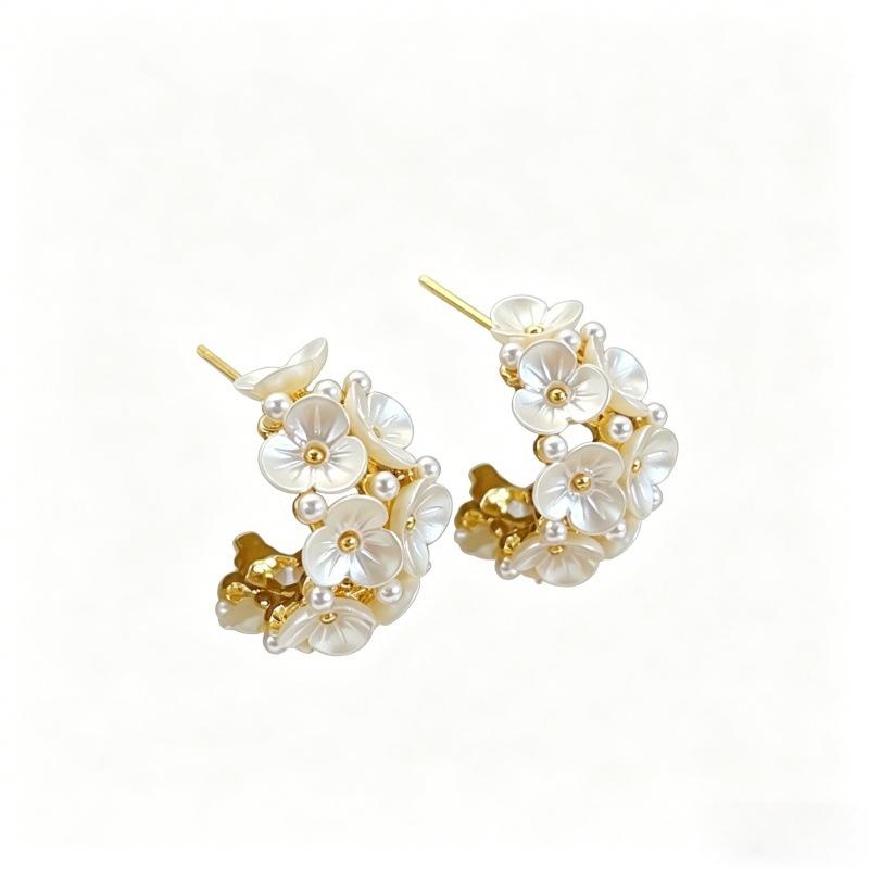 French Retro Elegant Flower C Ring Stud Earrings Light Luxury Niche Temperament Versatile Earrings Women's Fashion Trendy Earrings