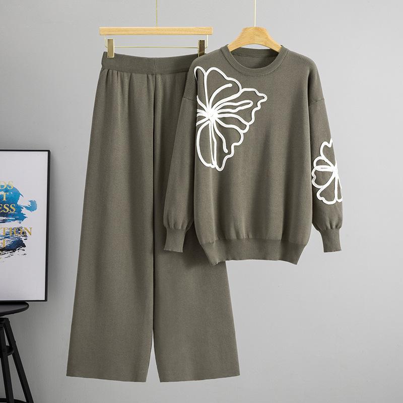 Fashionable Autumn and Winter Round-neck Contrasting Color Floral Line Knitted Fashion Top and Wide-leg Long Pants