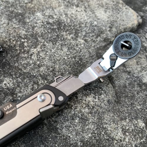 711L Flat End Flex Head EDC Ratchet Wrench - Multi-Tool Flat Bit Adapter Compatible Driver Accessory