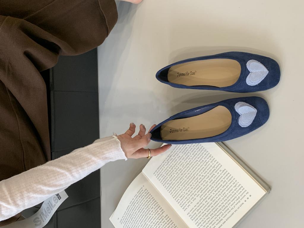 2025 new round head matte shallow mouth soft sole foot cover versatile Doudou pregnant women commuting work women's single shoes