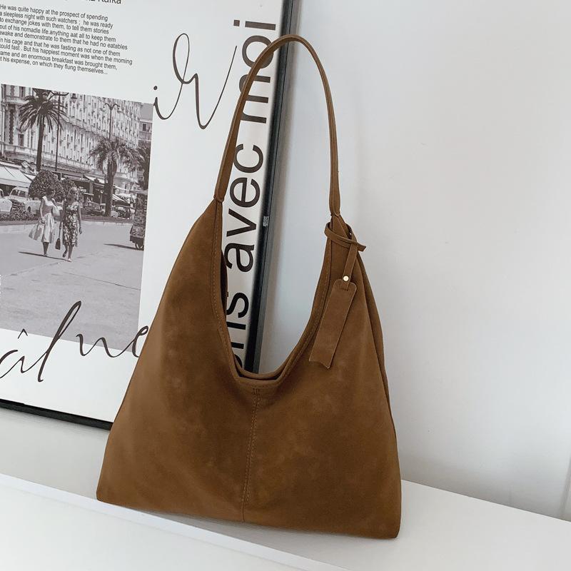 

Вместительная осенне-зимняя новая наплечная сумка женская простая сумка под мышкой повседневная сумочка модная сумка-тоут коричневый