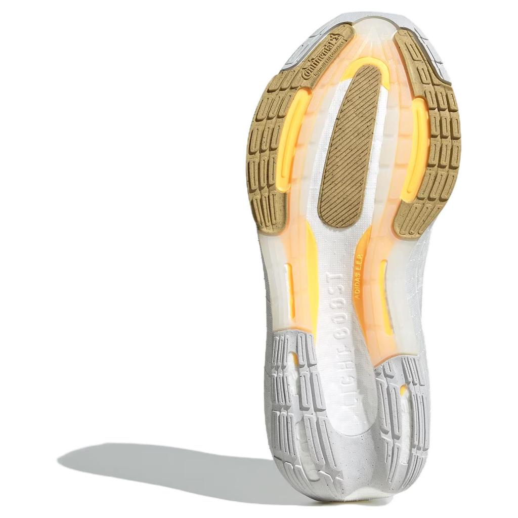 Adidas UltraBoost Světle slonová kost Křemenný písek Dámské tenisky Krémová Jádrově bílá ID3318