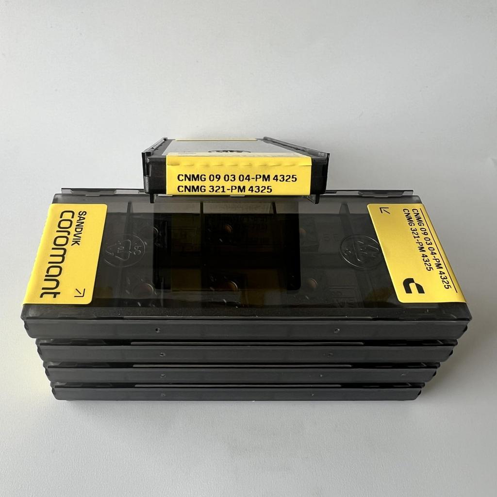 Sandvik / CNMG090304-PM 4325 / Original Swedish Hard Alloy Blade 10 Pcs