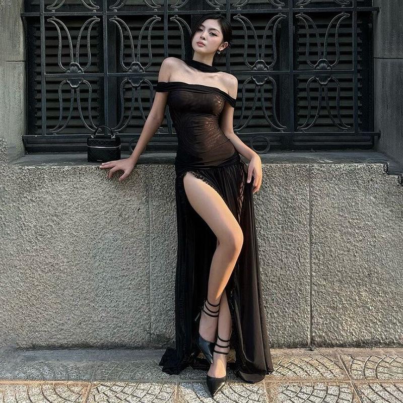 Women's Fashion Sexy Spice Mesh Perspective Slim-fit One-line Shoulder Slit Dress