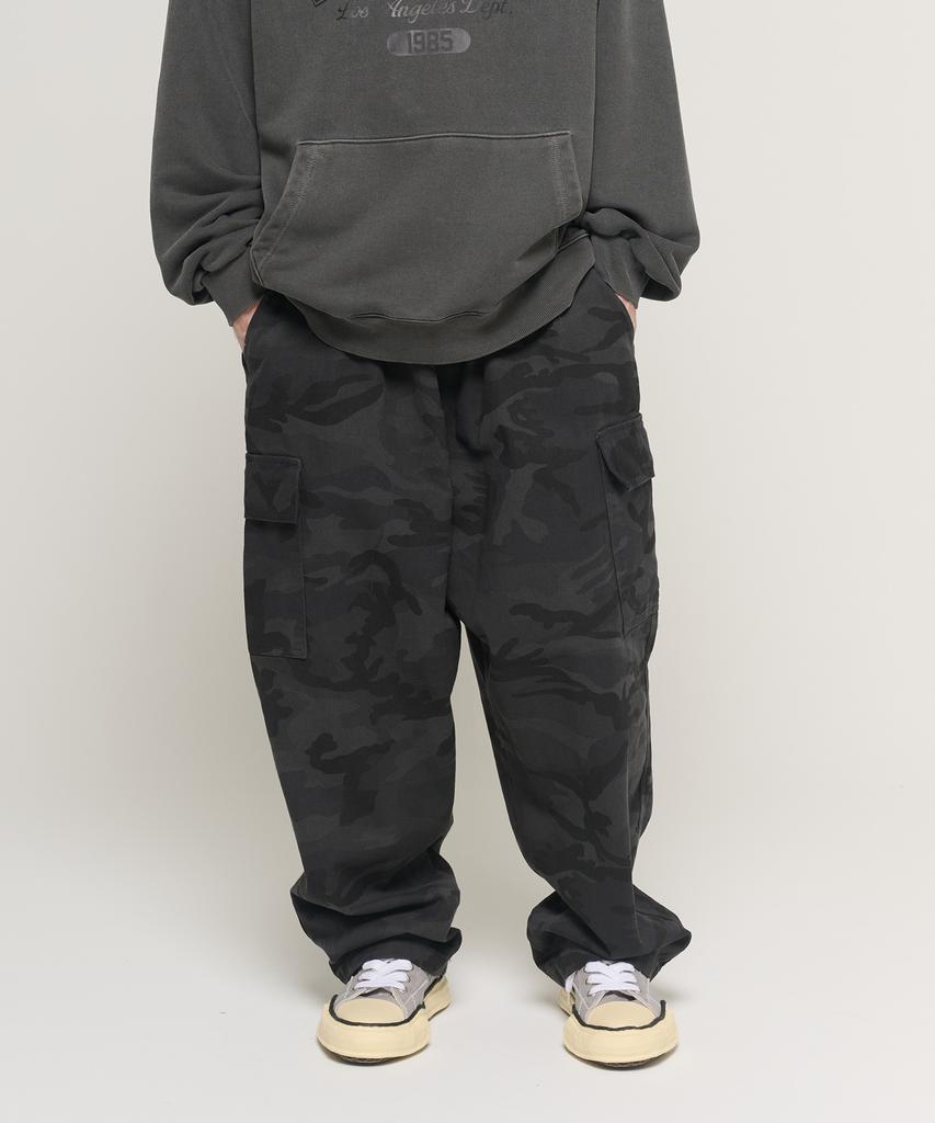 CARGOBROS Camo Pattern Bio Balloon Pants (Black)
