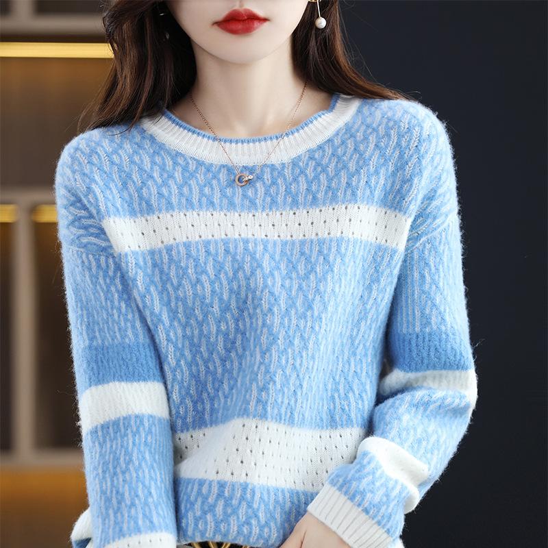 Autumn hollow knitted bottoming shirt women's thin loose crew neck sweater top short pullover with long sleeves versatile