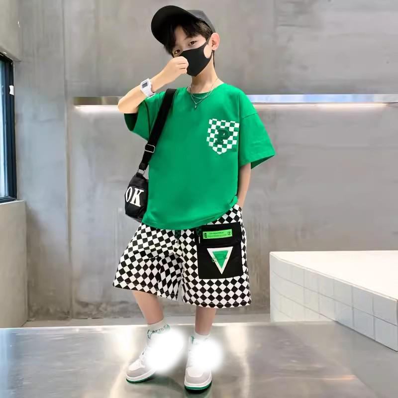 

Модный комплект одежды для мальчиков, летний подростковый костюм с коротким рукавом, футболка с надписью, клетчатые шорты, 2 предмета, детская домашняя одежда 120