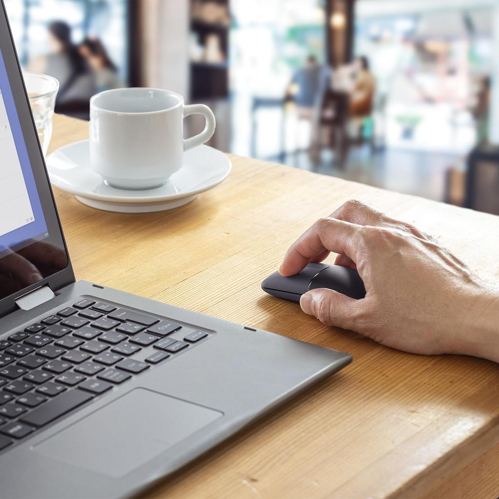 Sanwa Supply MA-BBS310BK Silent Bluetooth Blue LED Mouse, Slim, Rechargeable, Black