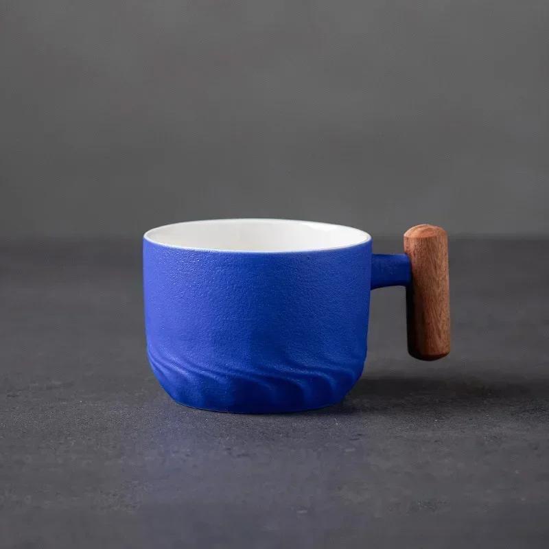 Ceramic Retro Cup Coffe with Wooden Handle Rough Large Capacity Water Tea Mug Handmade Drinkware Teaware for Birthday Gifts