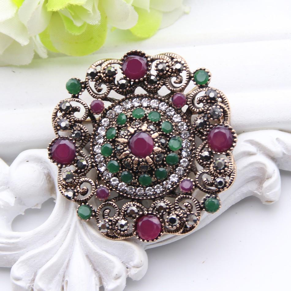 

Античная брошь на одежду женская красный