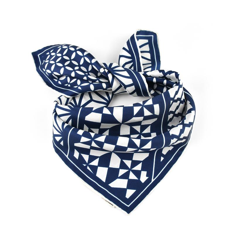 

Синий клетчатый 100% натуральный шелковый шарф женский настоящий шелковый твил маленький квадратный 50 см шейный платок тонкий хиджаб женский дамский весна лето синий