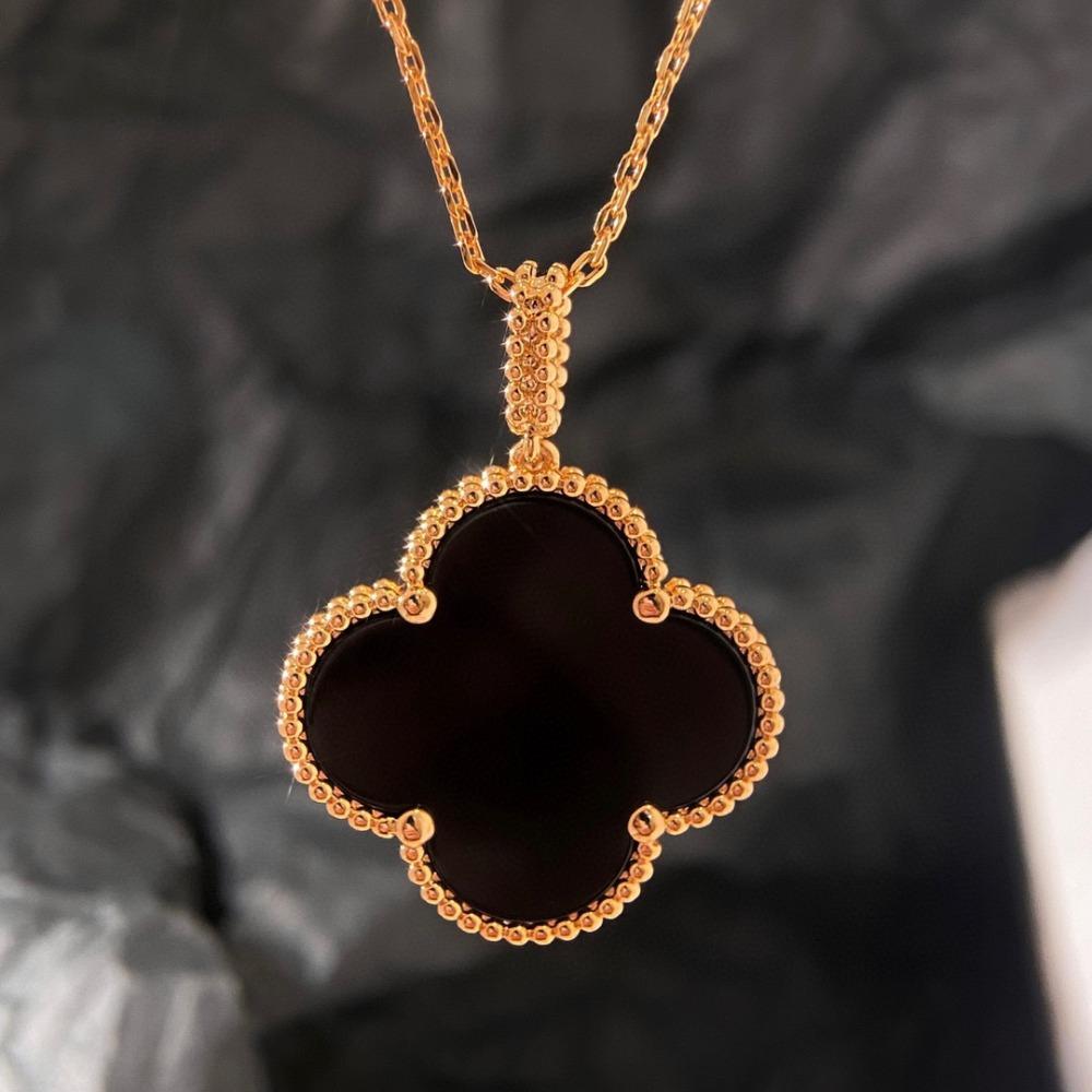 Large Flower Double-sided Four-leaf Clover Necklace for Women Natural White Mother-of-pearl Carnelian Sweater Chain