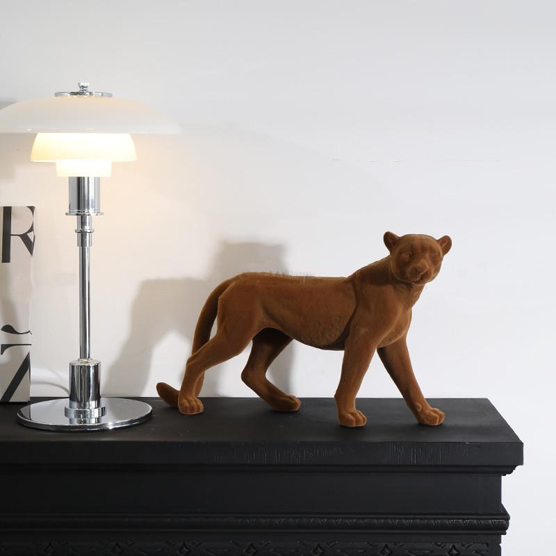 Resin Flocking Leopard Animal Sculpture Cheetah Brown Flocking Leopard Pendant Decorative Figurines Home Decoration Accessories