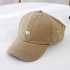 Offene Baseballkappe für Mädchen mit Öffnung für den Pferdeschwanz und Herzstickerei, Sonnenschutz-Visierhut für Kinder Sommer Outdoor Tägliches Reise-Wear