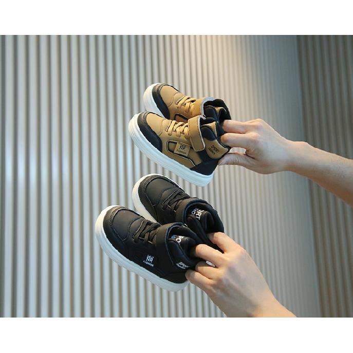 New Spring and Autumn Children's Sports Shoes, Boys' Casual Shoes, High-top Girls' Sneakers, Lightweight Soft-soled Baby Shoes