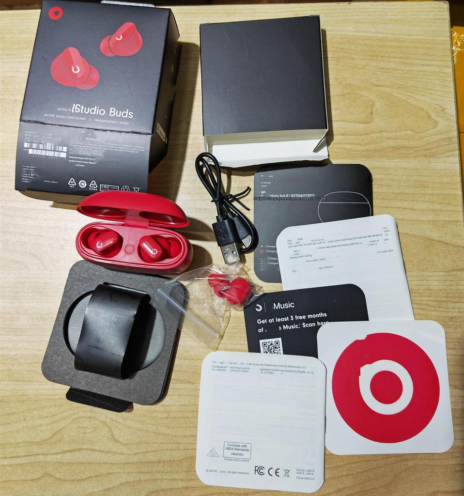 New Cross-Border Wireless Bluetooth TWS Studio Buds: In-Ear 5.0 Stereo Sports Headset.