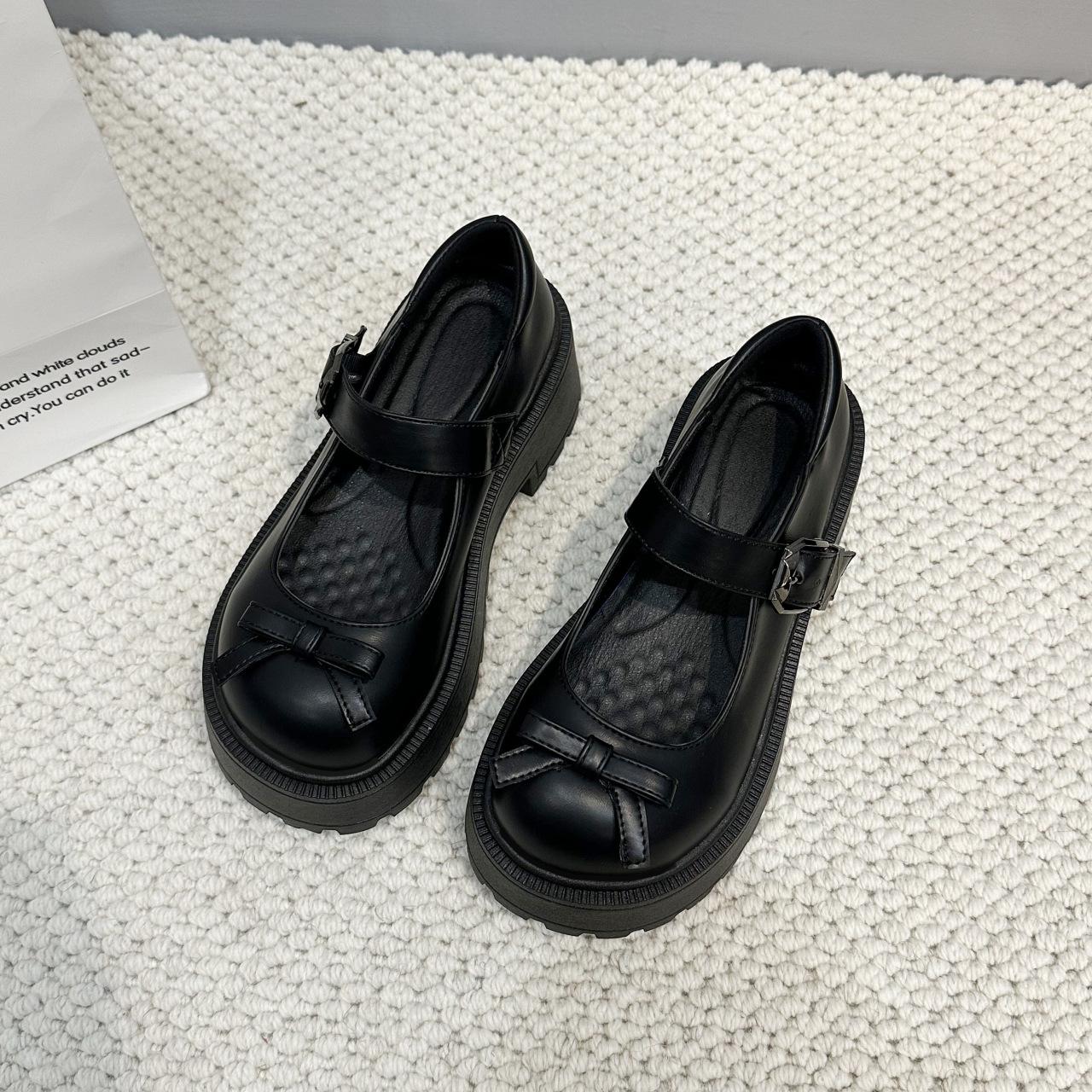 

Туфли Мэри Джейн на толстой подошве, женская весна 2025, новые туфли в стиле колледжа с неглубоким носком, женские ретро-туфли, универсальные, маленькие кожаные туфли 38 чёрный