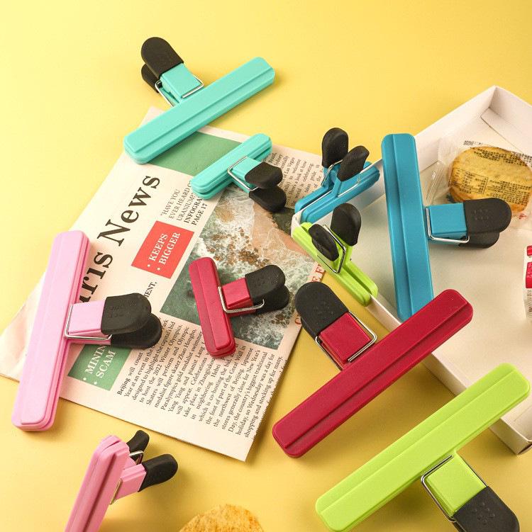T-Shaped Kitchen Food Sealing Clip: Leak-Proof, Moisture-Proof for Snack and Chip Bags