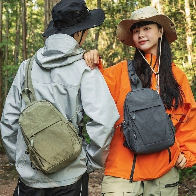 Schoolbag travel small hiking lightweight simple backpack new mountaineering bag going out leisure travel schoolbag backpack mountaineering