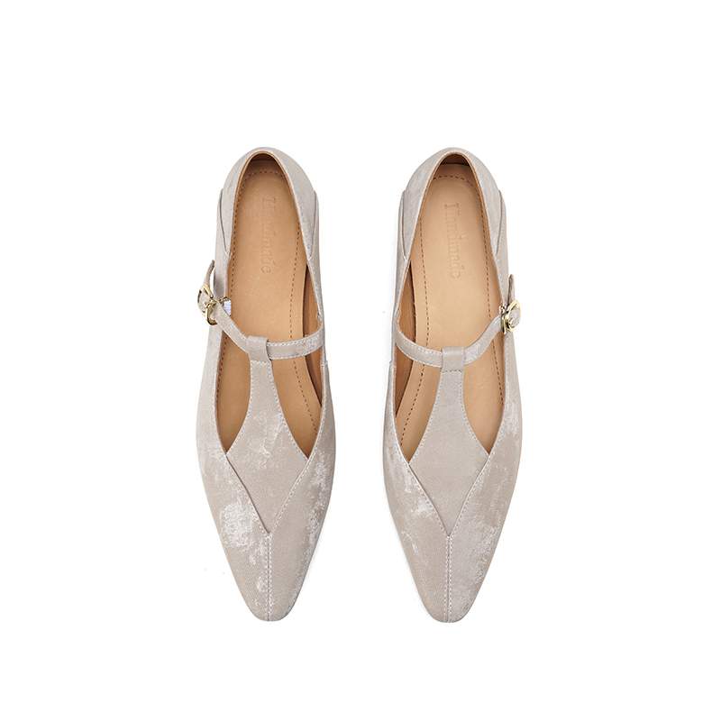 

Krazing Pot Cow Skin Summer Spring Autumn Low Heels Women Buckle Straps Shallow Pumps 34 абрикосовый