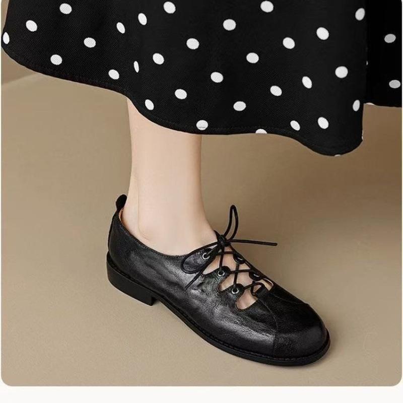 Damskie buty na niskim obcasie 2026 Nowe Okrągły nosek Głębokie wycięcie Sznurowane Pojedyncze buty Wszechstronne Mokasyny