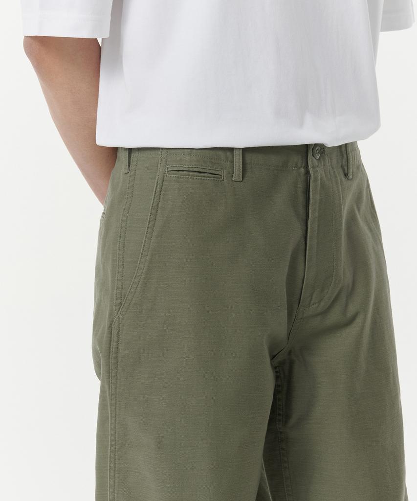MUSINSA STANDARD Back Satin Officer Pants [Olive]