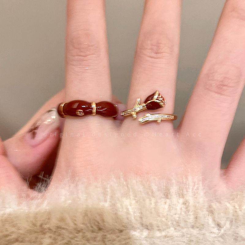 2024 New Style Wine Red Rose Zircon Whitening Index Finger Ring – Elegant, Adjustable, Stackable for Girls