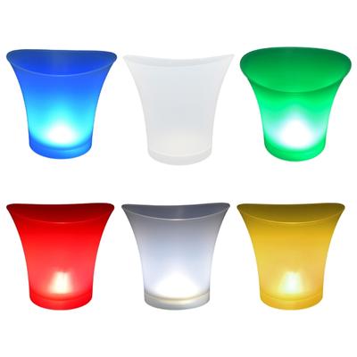 Durable LED Ice Bucket Lighted Ice Bucket PP Material Large Capacity Ice Tub Ice Kegs Suitable for Party Bars and Club