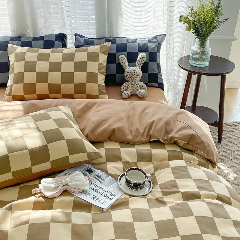 Four-Piece Brushed Printed Duvet Cover & Simple Summer Bedding Set for Dorms