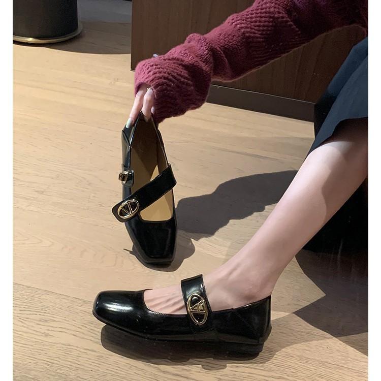 Sheepskin version~ French retro square head with Velcro Mary Jane shallow mouth flat sole shoes women's leather ladyshoes