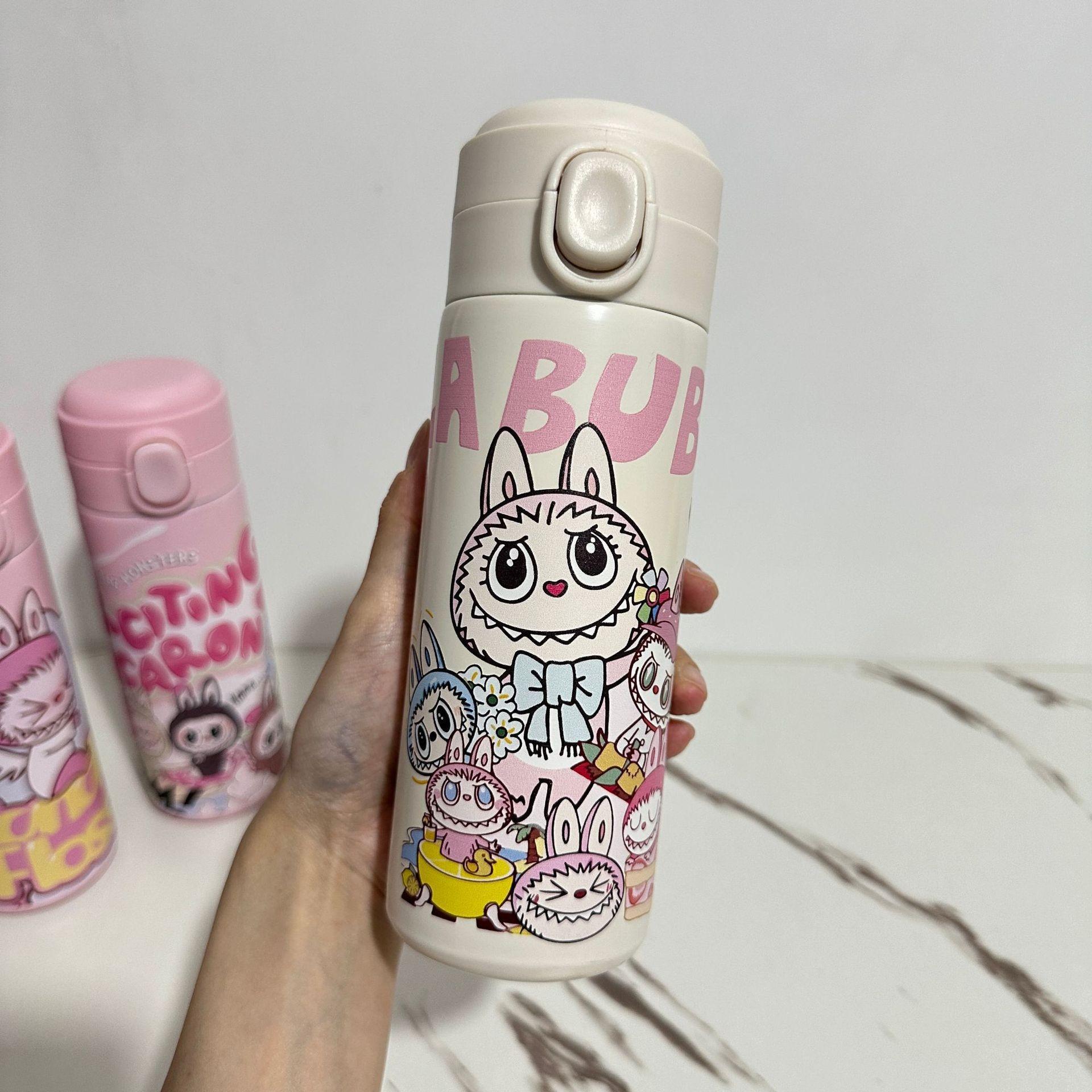 

Cartoon Thermos Cup Elastic Buckle Cup 304 Stainless Steel Vacuum Pea Cup Convenient for Home Use 420ml слоновая кость