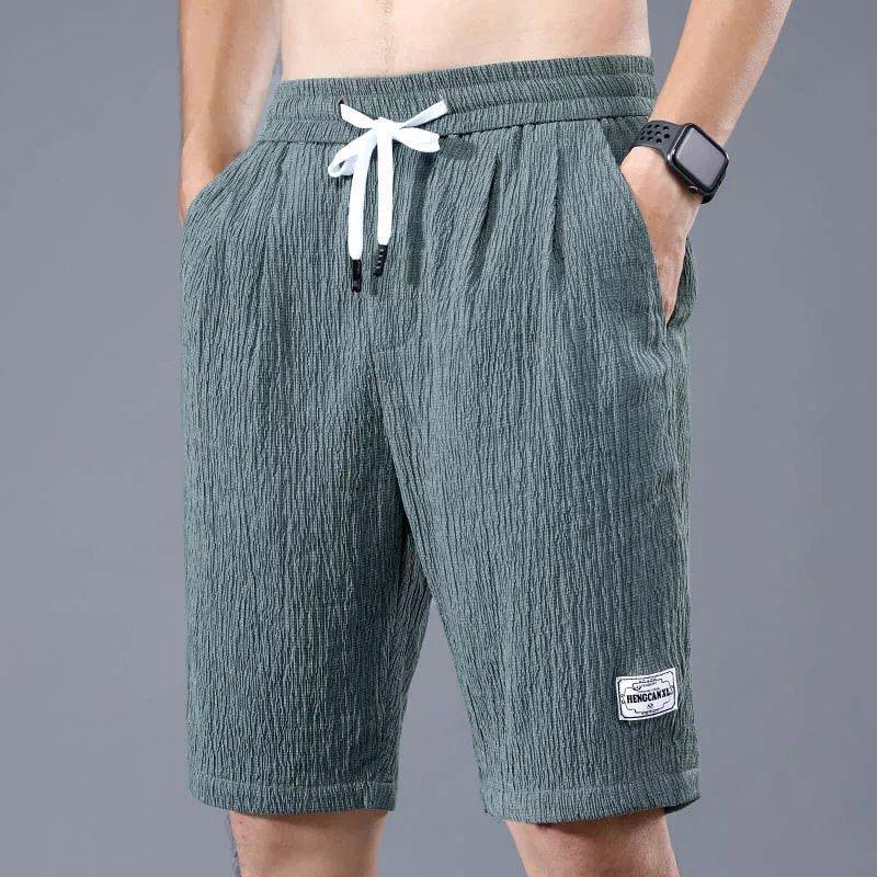 Pantaloni scurți din mătase de gheață pentru bărbați, sport subțiri, capris plisați, picior drept, largi, tendințe la modă, pantaloni casual, pantaloni de plajă