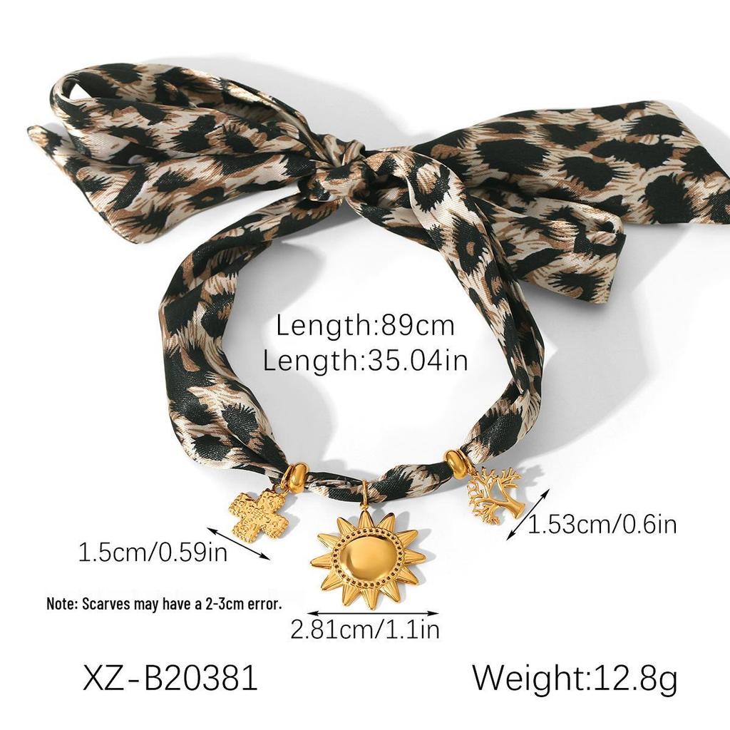 Retro Leopard Print Bowknot Necklace - Luxury Clavicle Chain for Women