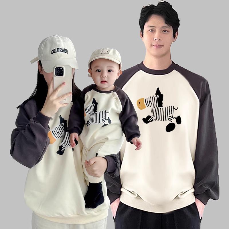 2025 Autumn/Winter Matching Family Hoodies: Mother-Daughter & Baby Trio for New Year Celebrations Child 130